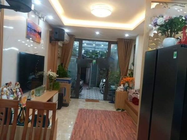 Bán nhà 4 tầng trung tâm quận Hai Bà Trưng, tiện ích ngập tràn